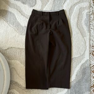 Aritzia effortless cropped pant